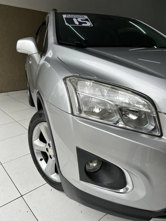 TRACKER LTZ 1.8 FLEX AUT - 2015/2015 - PRATA 10