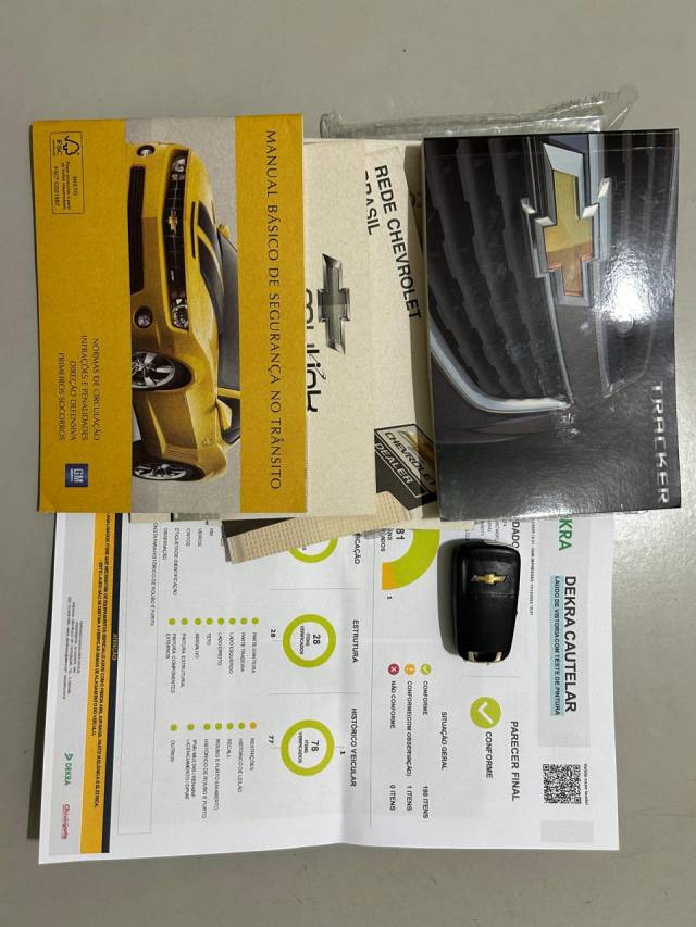 TRACKER LTZ 1.8 FLEX AUT - 2015/2015 - PRATA 24