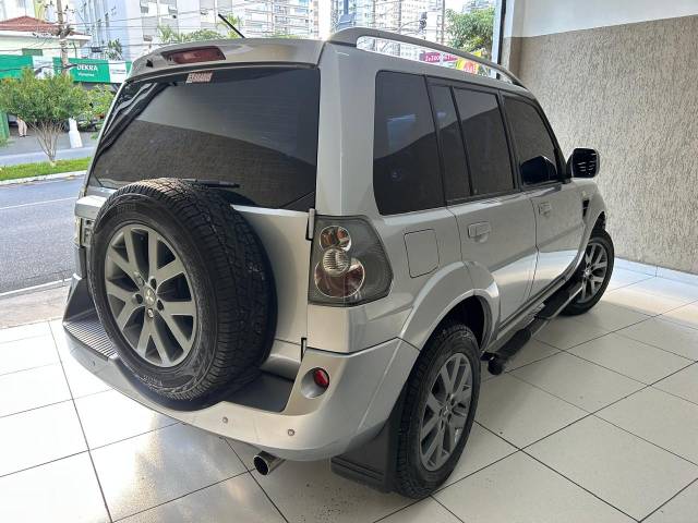 PAJERO TR4 2.0 4X2 AUT. - 2014/2015 - PRATA 2