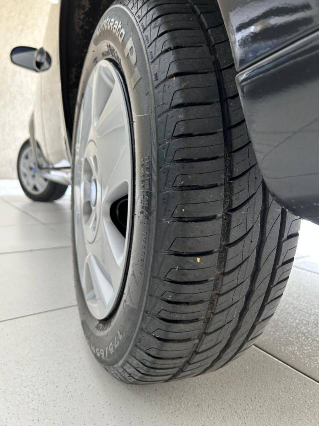 FIESTA SEDAN CLASS 1.6 8V - 2012/2012 - CINZA 16