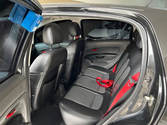 PUNTO SPORTING 1.8 DUALOGIC - 2012/2012 - PRETO 8